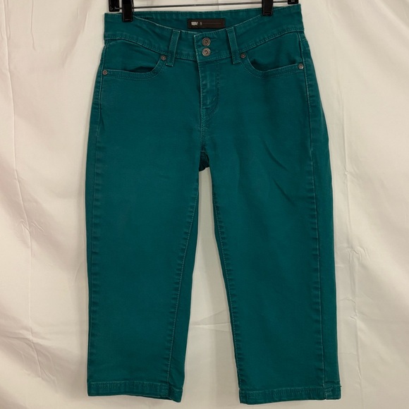 Levi's Amazon Green (Teal) Curvy 529 Denim Capri's in Size 8 (29) - Picture 2 of 15